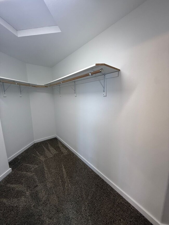Building Photo - 1154 Nautical Ln