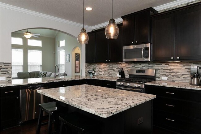 Building Photo - 104 Auburn Cove