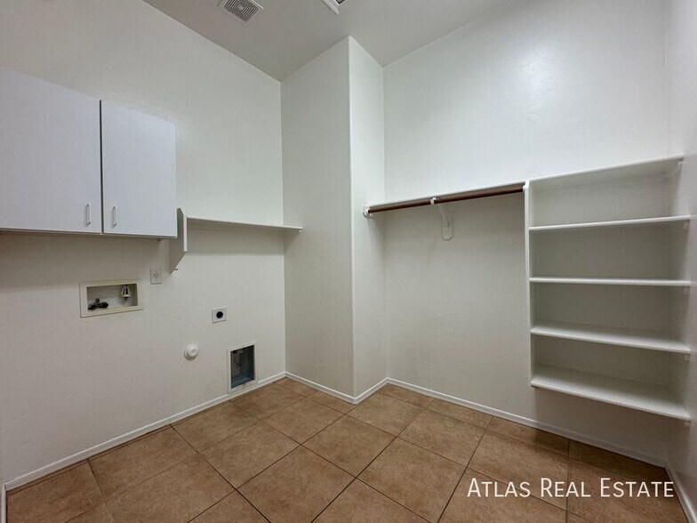 Building Photo - 4228 E Stony Meadow Dr