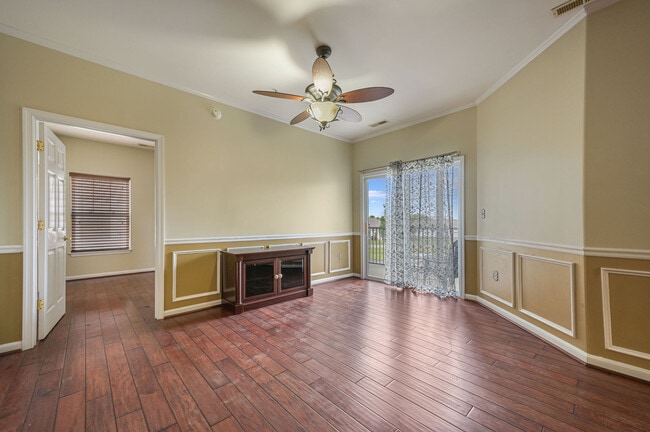 Building Photo - 3902 N Sagamore Dr