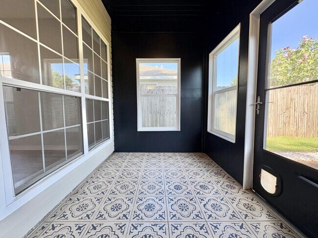 Building Photo - 7943 Audubon Dr