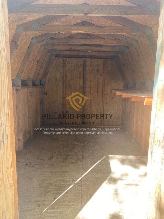 Building Photo - Newly Renovated, 3 Bedroom, 1 Bathroom Hom...