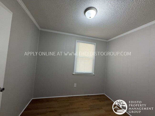 Building Photo - 3BR / 1.5BA Home in Quiet Orangeburg Neigh...