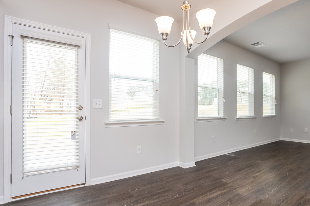 Building Photo - 211 Susie Creek Ln