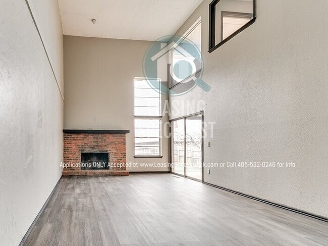 Building Photo - Spacious Updated 3 Bed 2 bath Home