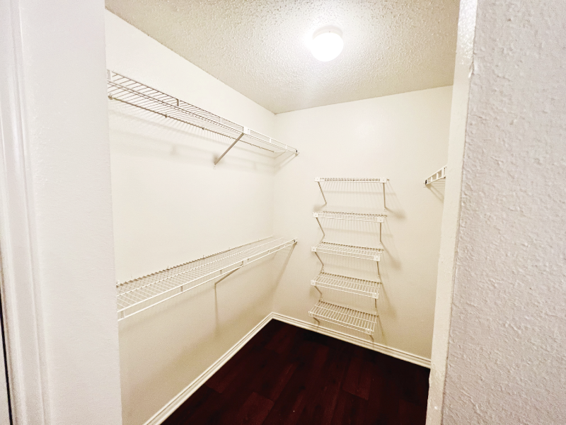 Building Photo - 653 TX-337 Loop