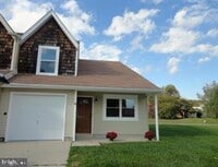 Building Photo - 6 Wedgefield Ct