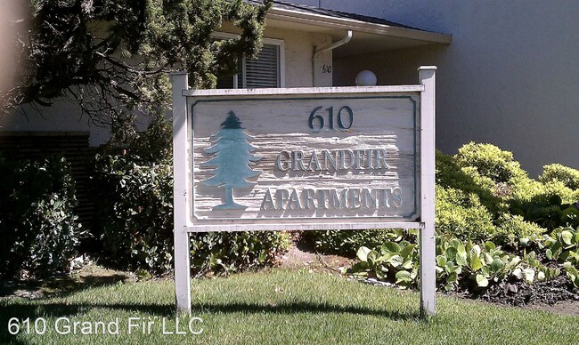Building Photo - 610 Grand Fir Ave