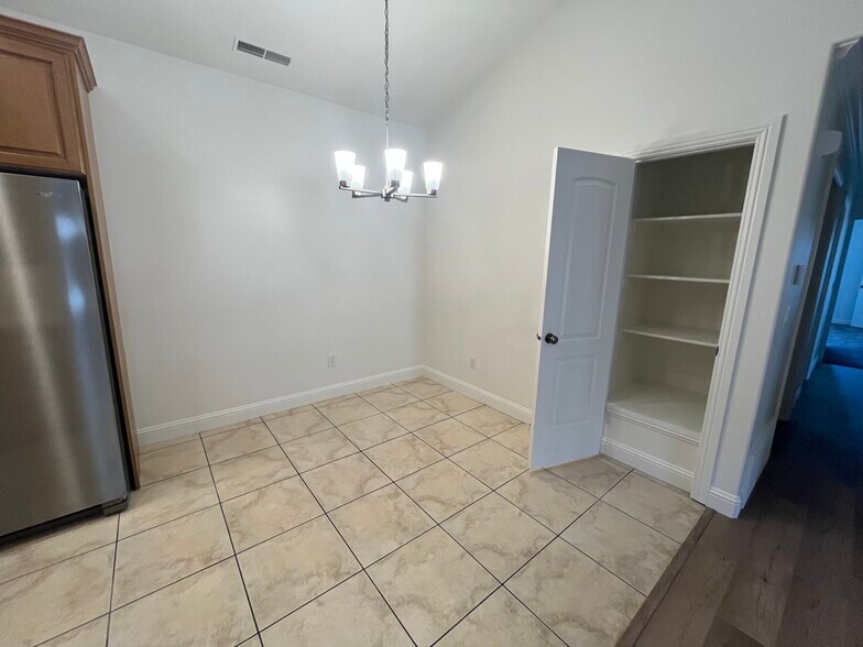 Building Photo - 235 N 1200 W