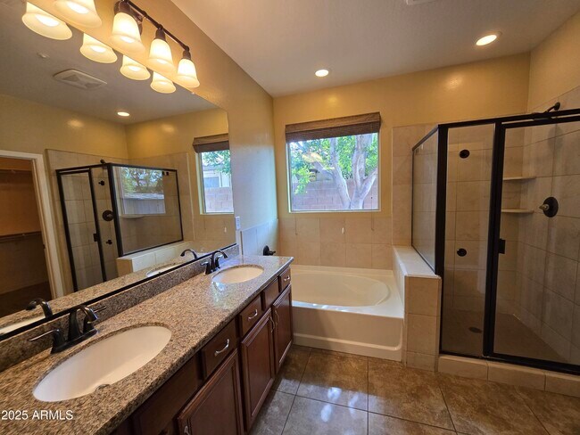 Building Photo - 4540 E Portola Valley Dr