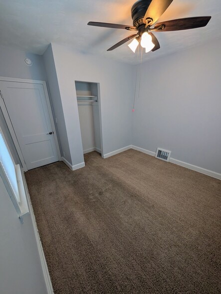 Building Photo - 412 University Ave