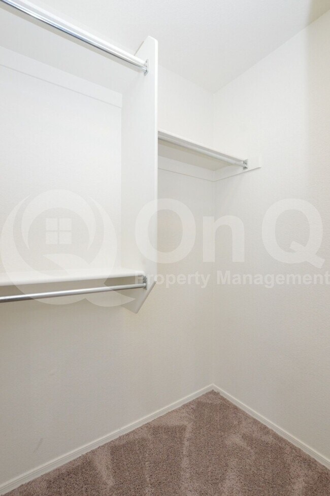 Building Photo - 5750 S Ladyslipper Pl