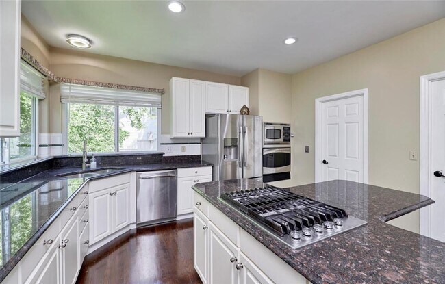 Building Photo - 1357 Westhampton Woods Ct