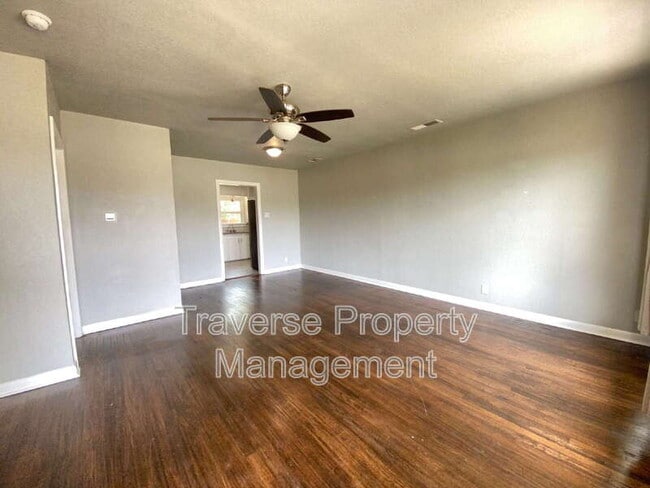 Building Photo - 3032 Marys Ln
