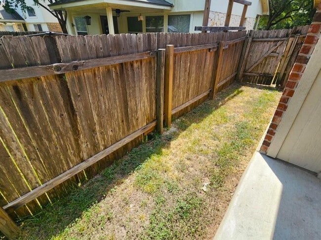 Building Photo - 11620 Paul E Anderson Dr