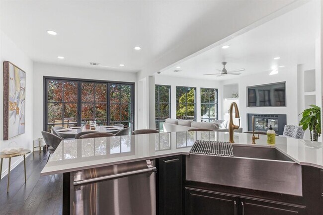 Building Photo - 6405 Aden Ln