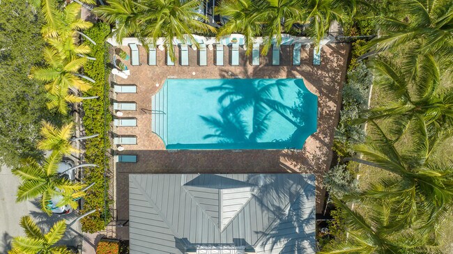 Building Photo - 250 NE 3rd Ave