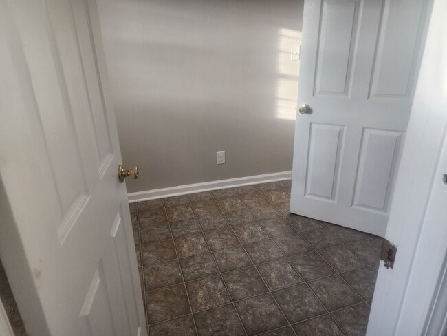 Building Photo - Charming Rural Retreat in Louisburg, NC