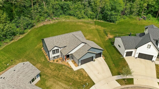 Building Photo - 5411 Destination Ln