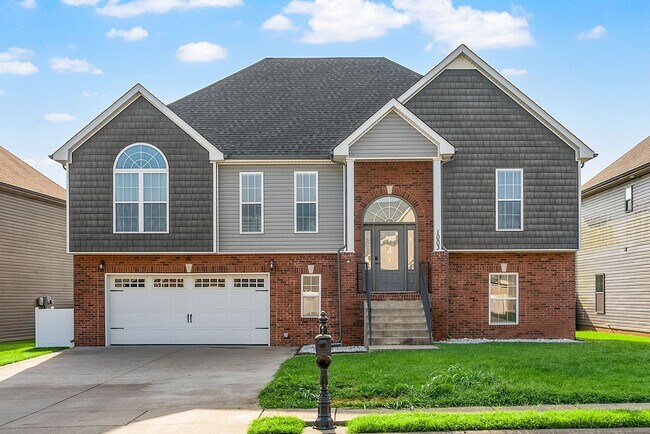 Building Photo - Stunningly Large Home Ready Today with rec...