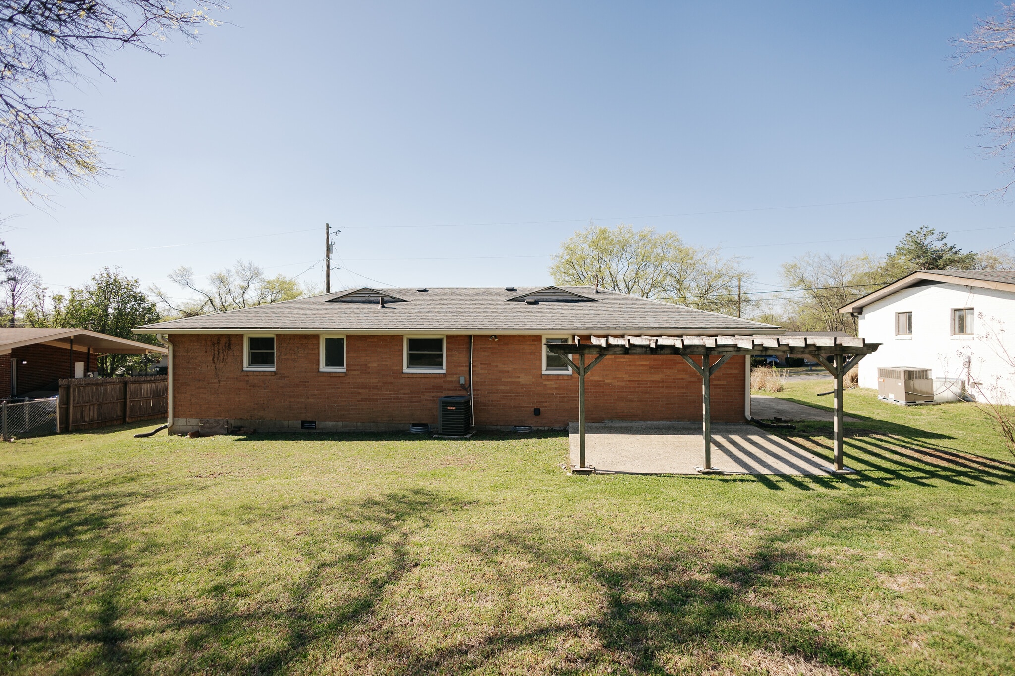 Building Photo - 3114 Richmond Hill Dr