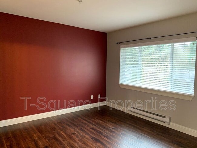 Building Photo - 15300 112th Ave NE