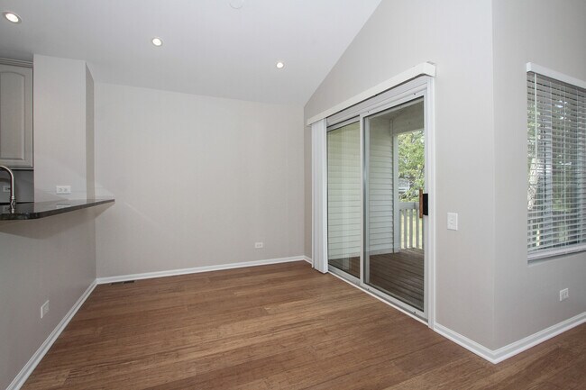 Building Photo - 2352 Dawson Ln