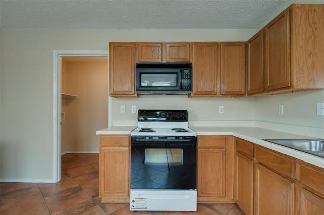 Building Photo - 3833 Foxhound Ln
