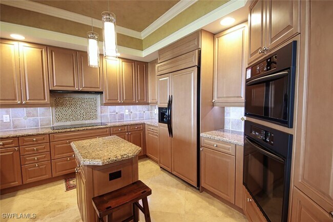 Building Photo - 23750 Via Trevi Way