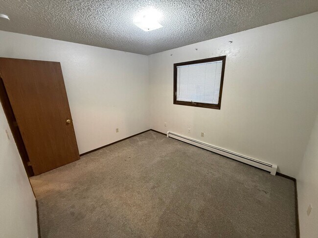 Building Photo - 7301 Woburn-2