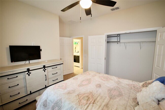Building Photo - 1073 Cavan Dr