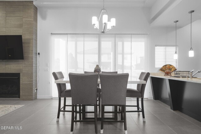 Building Photo - 5973 Cartagena Cir