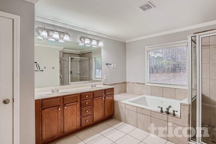 Building Photo - 1567 Squire Hill Ln