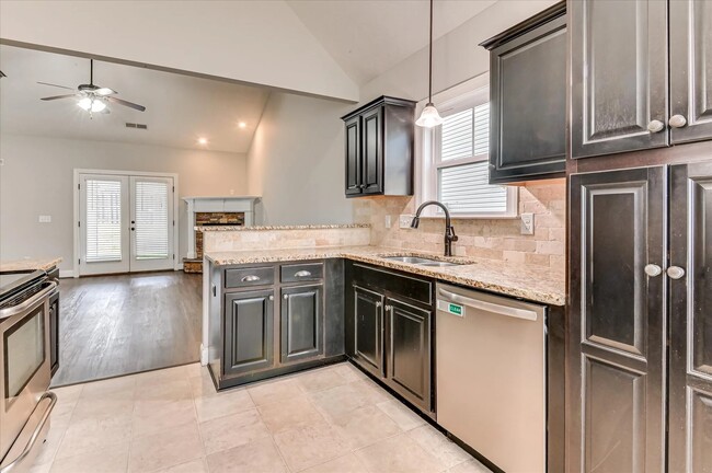 Building Photo - 655 Shipley Ave