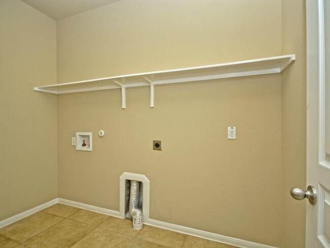 Building Photo - 1413 Short Horn Cove