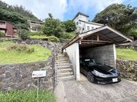 Building Photo - Large 5 Bedroom + Den Single-Family Home in Desirable Manoa