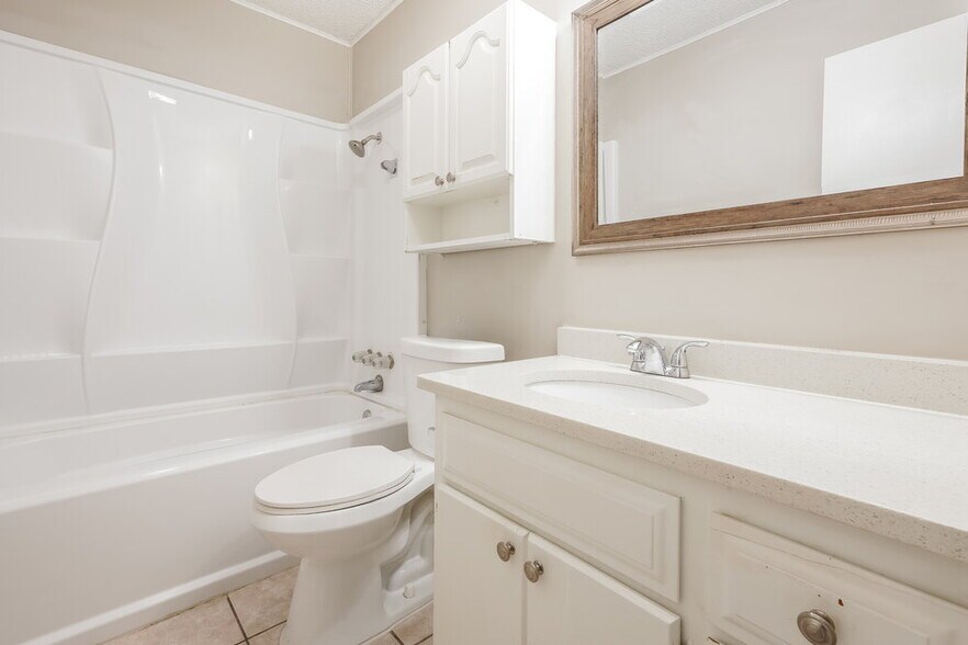 Building Photo - 6628 Brookdale Dr