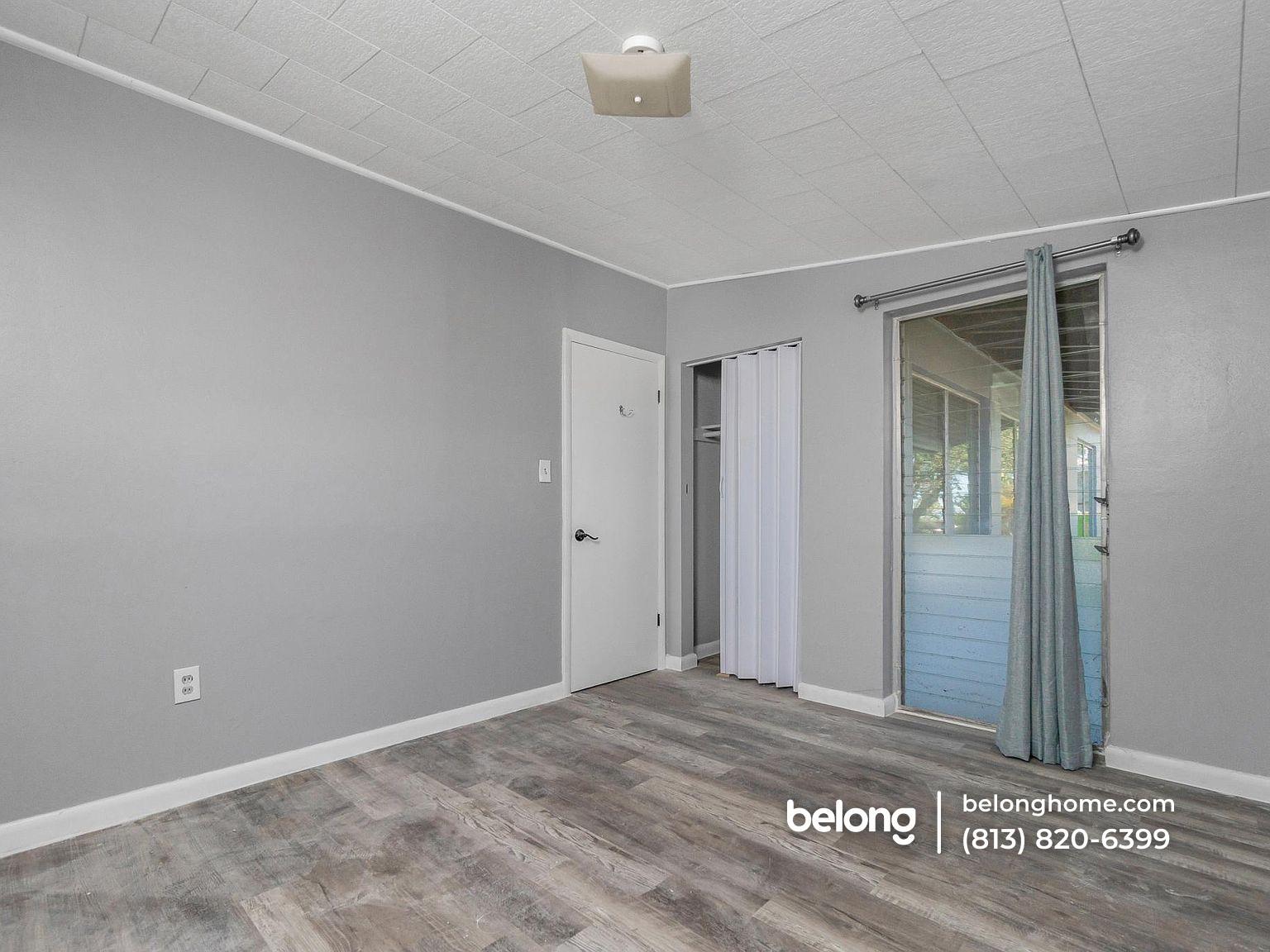Building Photo - 691 Sharon Cir