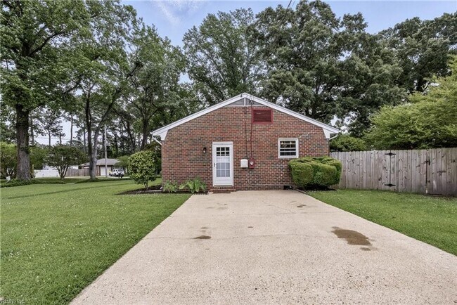 Building Photo - WESTERN BRANCH