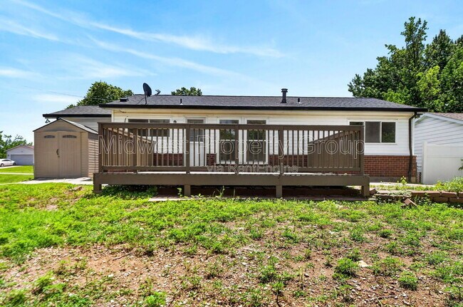 Building Photo - 2765 Chelsea Dr