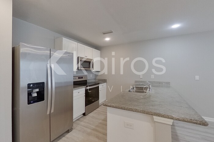 Building Photo - 121 Metalmark Dr