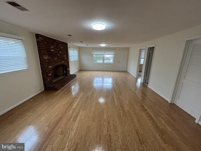 Building Photo - 6301 Evermay Dr