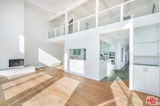 Building Photo - 3711 Ocean Front Walk