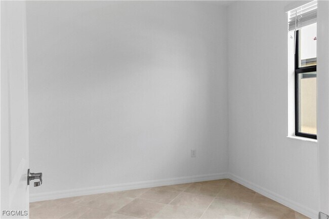 Building Photo - 14649 Palamos Cir