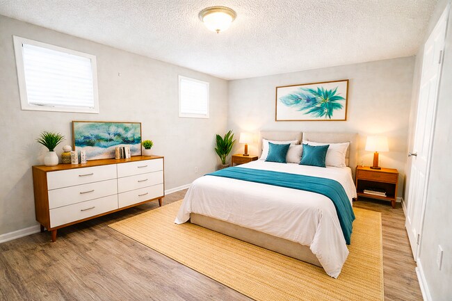 Building Photo - 2015 W Wilkins St