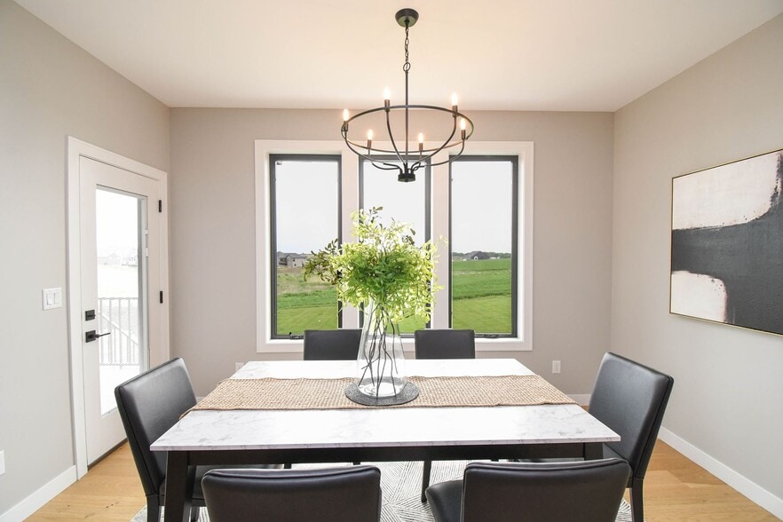 Building Photo - 1520 N Marlowe Ave