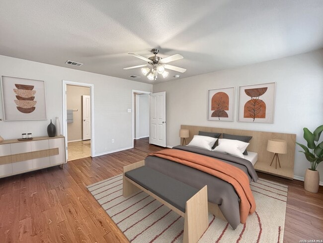 Building Photo - Elegant 3-bedroom, 2-bath single-story home located near FT Sam and Randolph AFB!