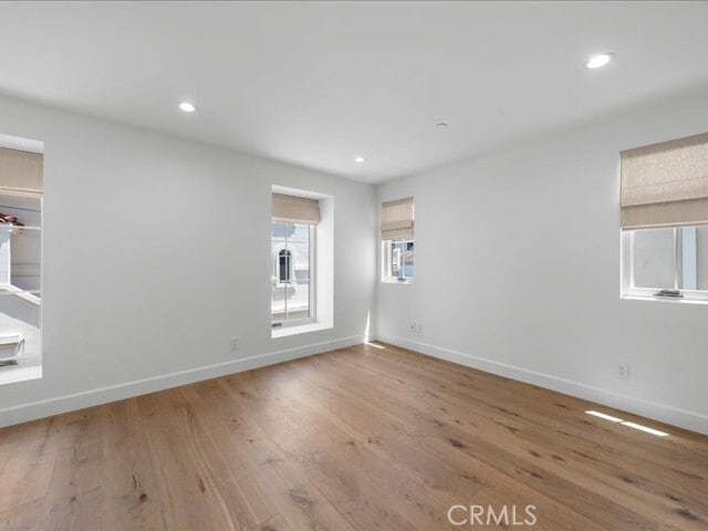 Building Photo - 505 Bayview Dr