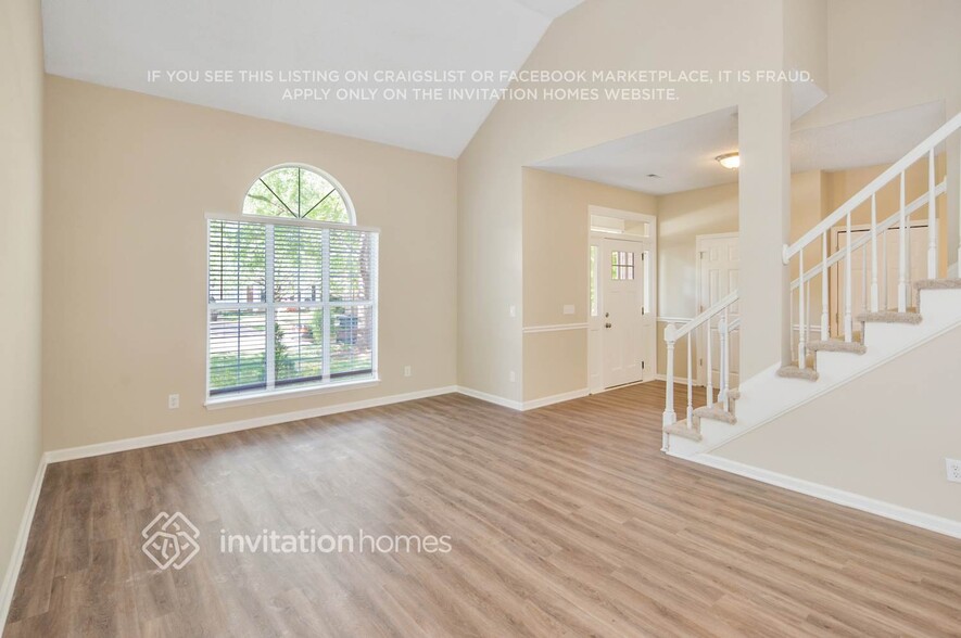 Building Photo - 7204 Scarlet Runner Dr