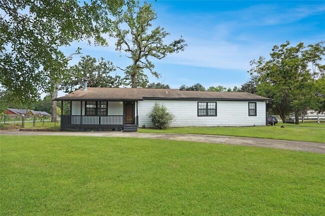 Primary Photo - 22855 E Martin Dr